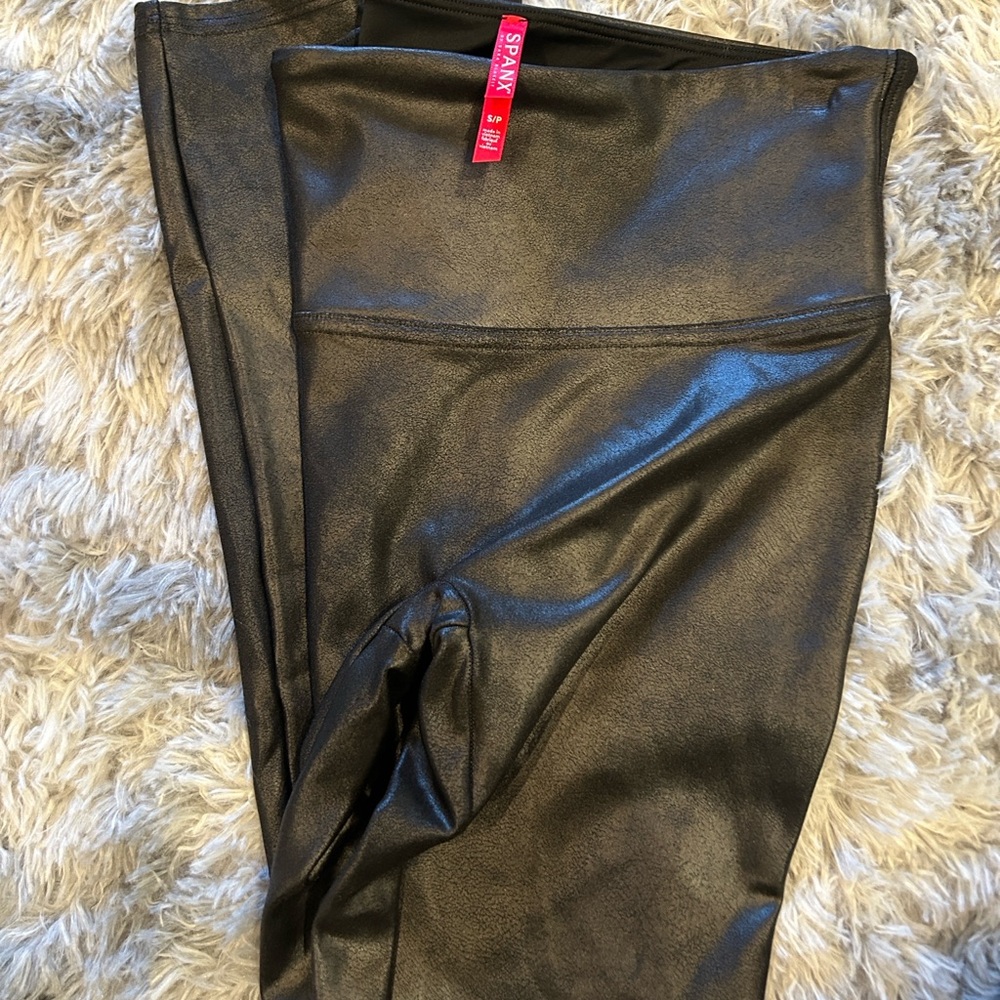 SPANX Metallic Black Leggings size small stretch